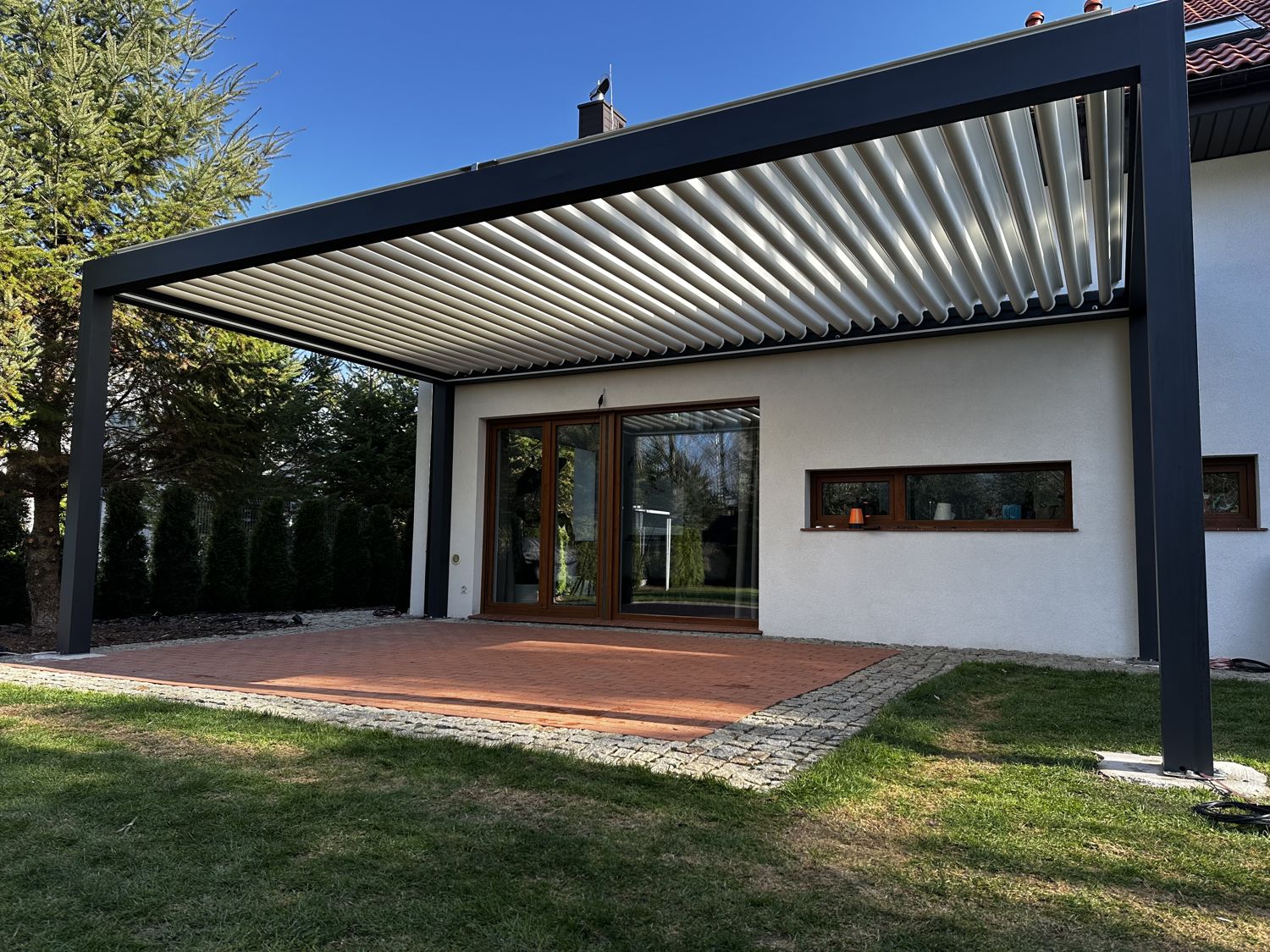 Realizacja Pergolatti — pergola bioklimatyczna nr 2